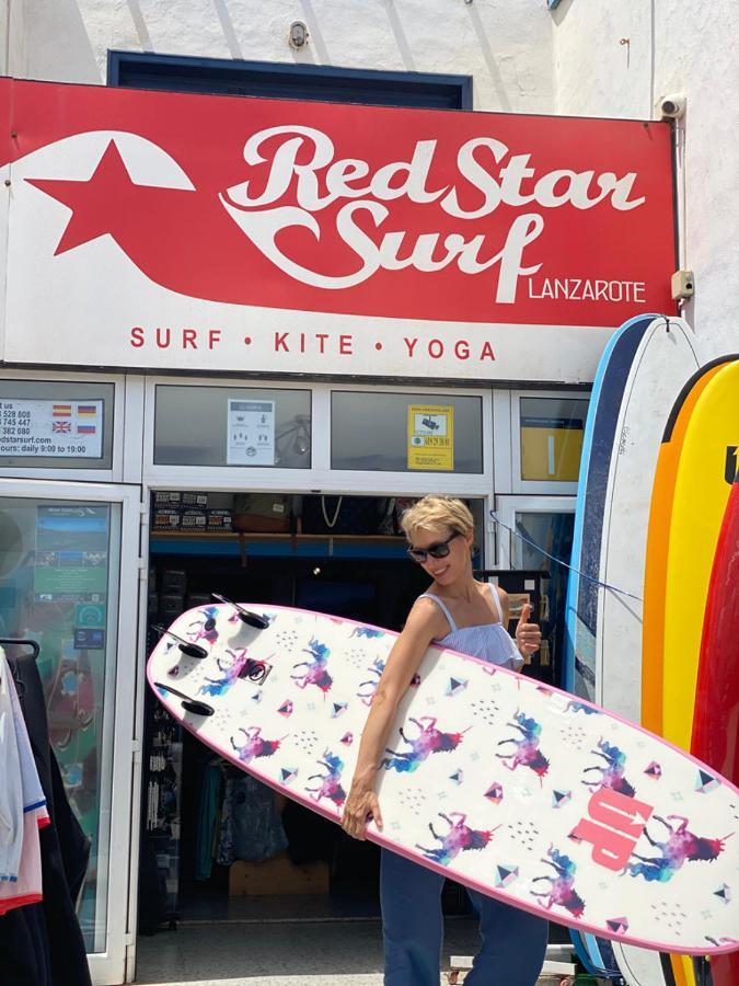 Red Star Surf & Yoga Camp Lanzarote Famara Exterior foto