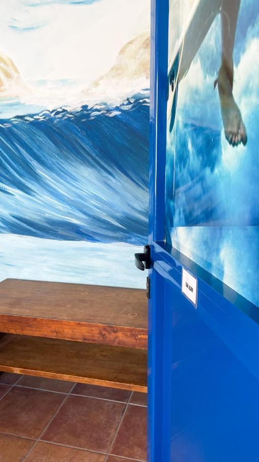 Red Star Surf & Yoga Camp Lanzarote Famara Exterior foto